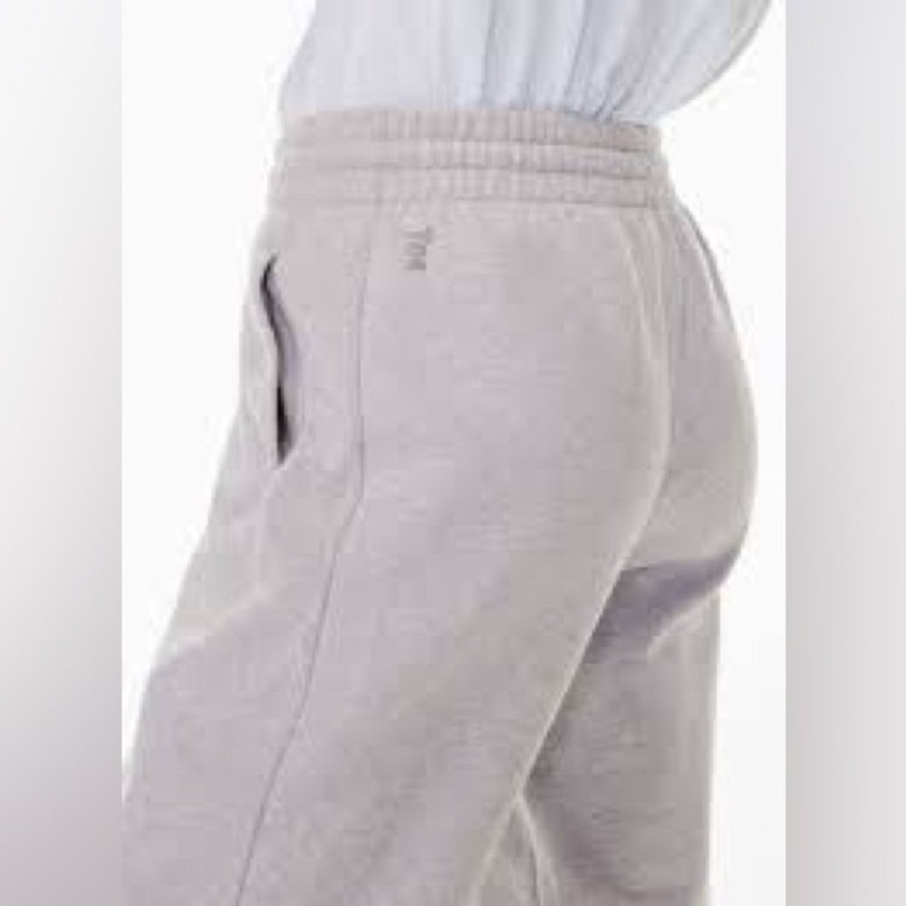 TNA Light cozy boyfriend joggers - Picture 2 of 9